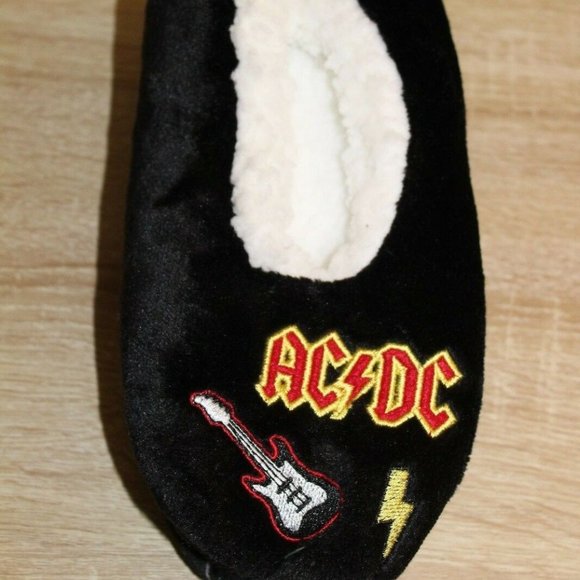 AC/DC | Shoes | Acdc Womens Fuzzy Babba Slipper Socks | Poshmark